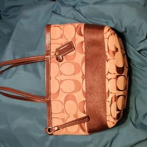 Coach shoulder bag